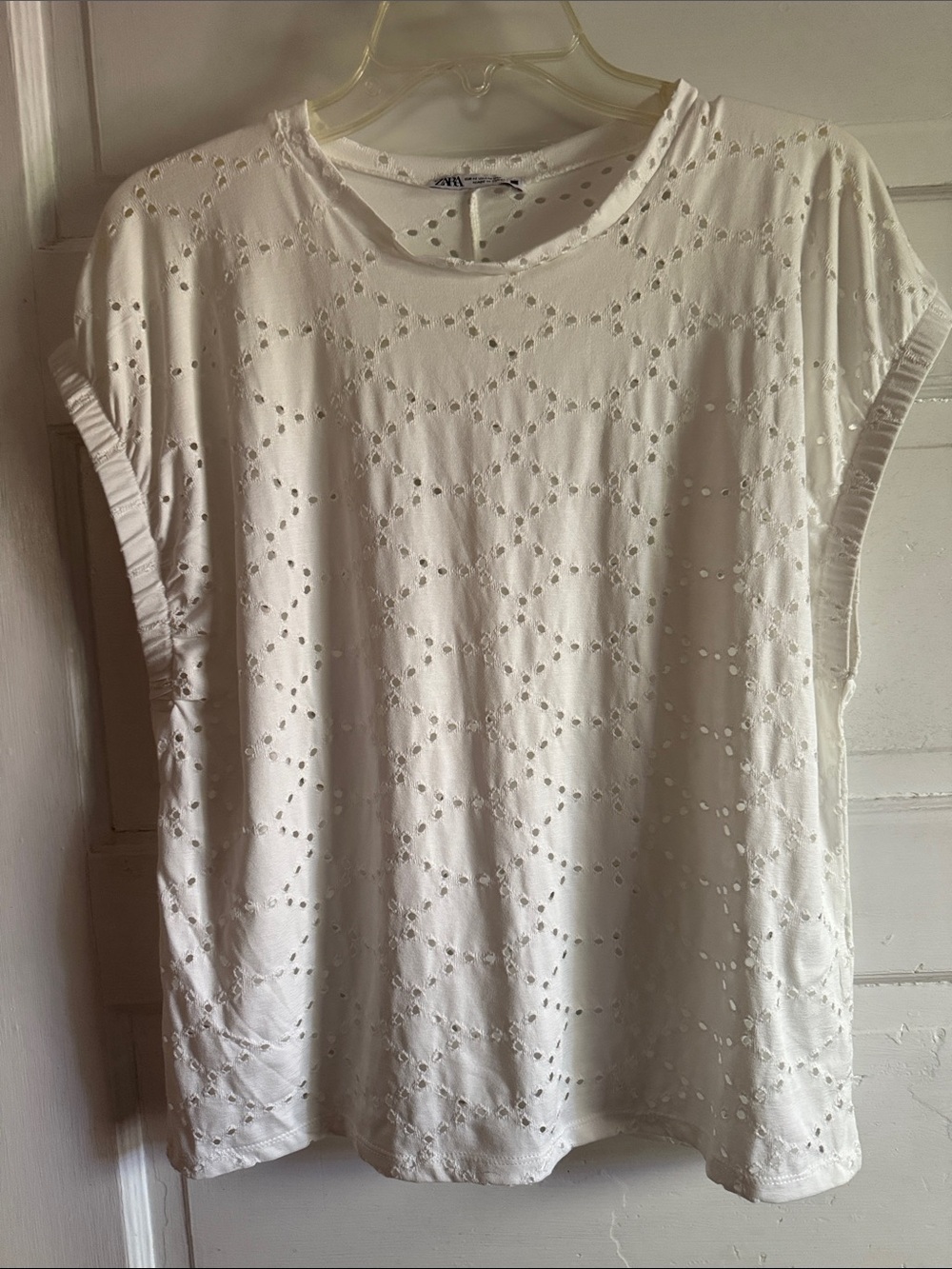 Zara White Eyelet Short Sleeve Top